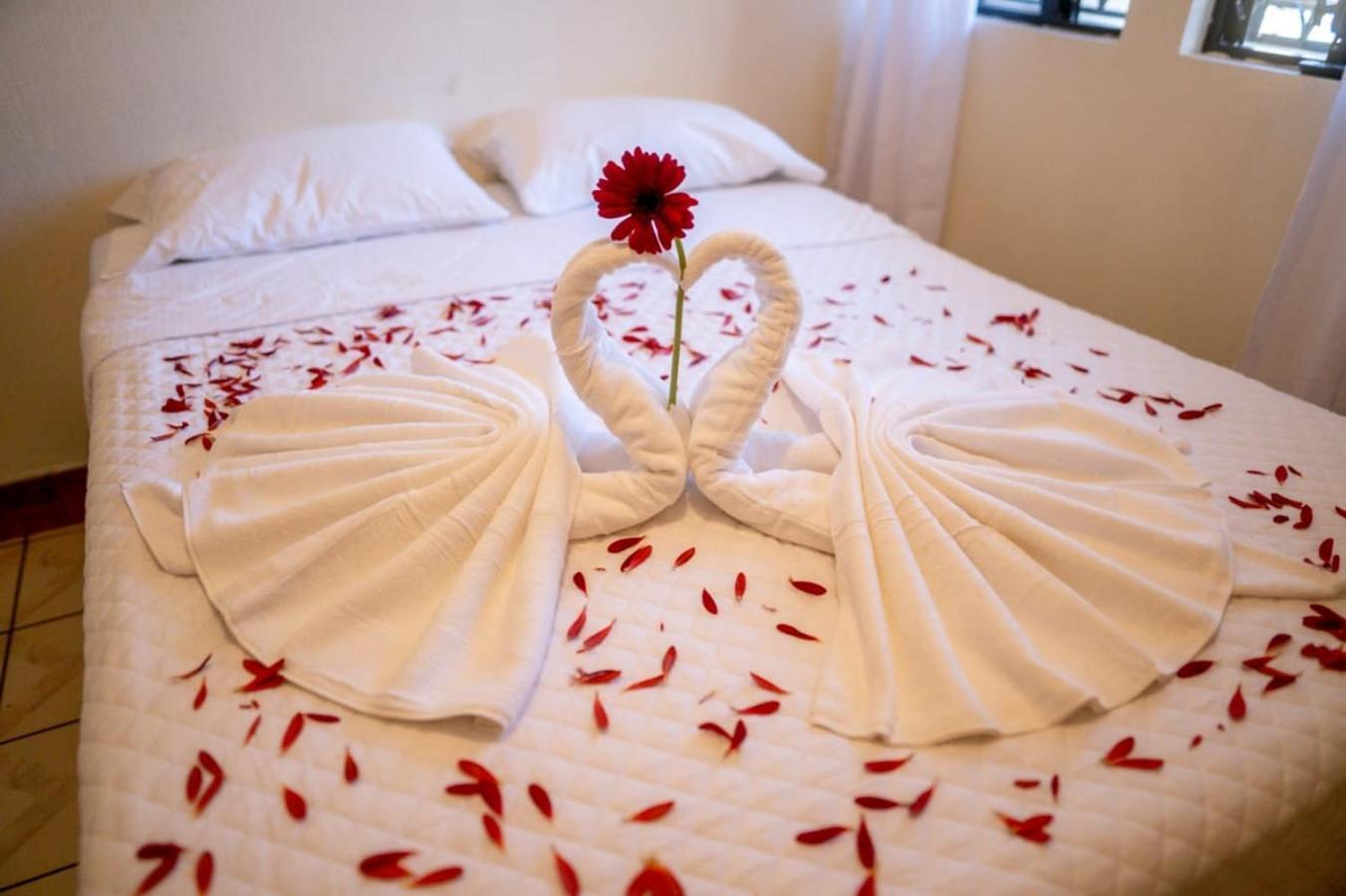Hotel Los Manantiales Панахачел Екстериор снимка
