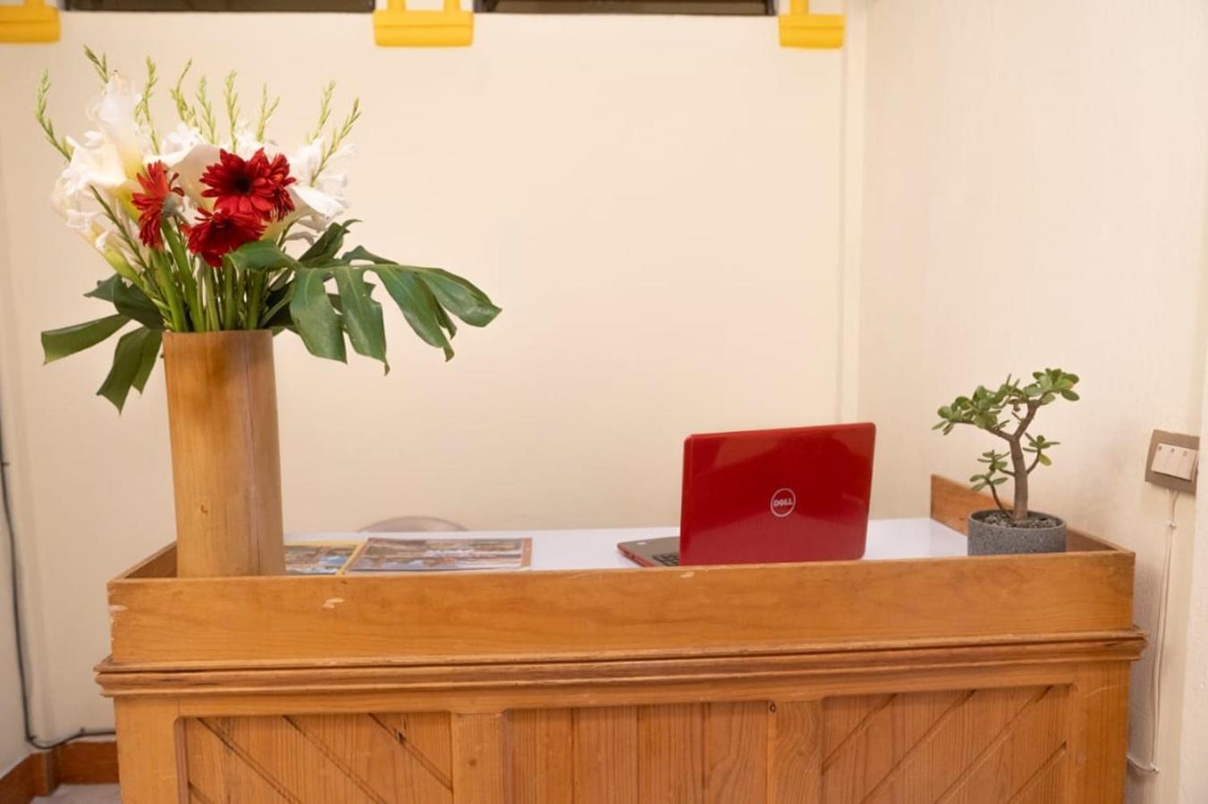 Hotel Los Manantiales Панахачел Екстериор снимка